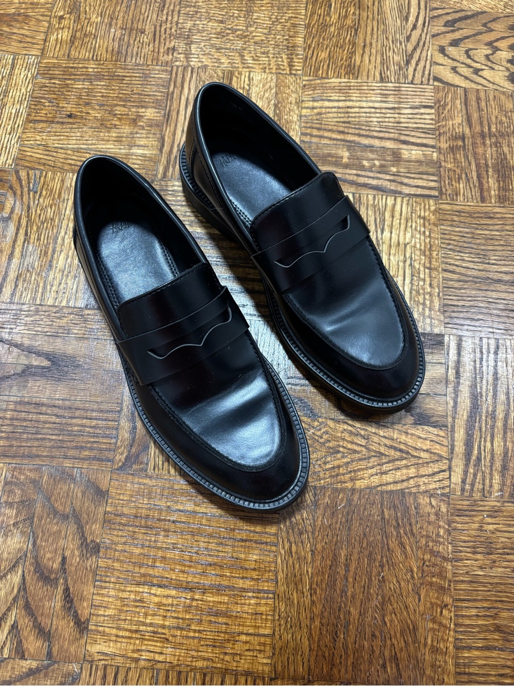 H&M Classic Black Leather Penny Loafers - Women - Picture 4 of 6